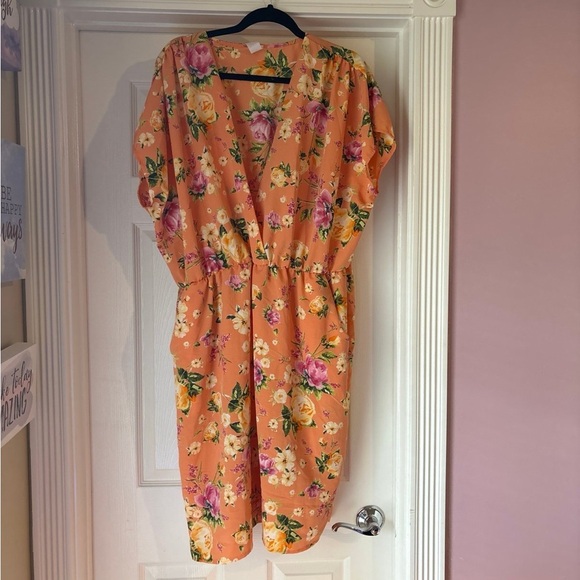 NWOT Dress - Picture 1 of 4